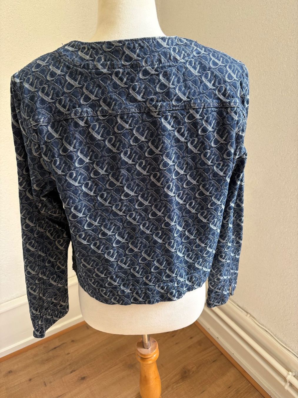 Giacche: Veste jean t.L – Usato da Vallorbe venduto da Savannah03 1
