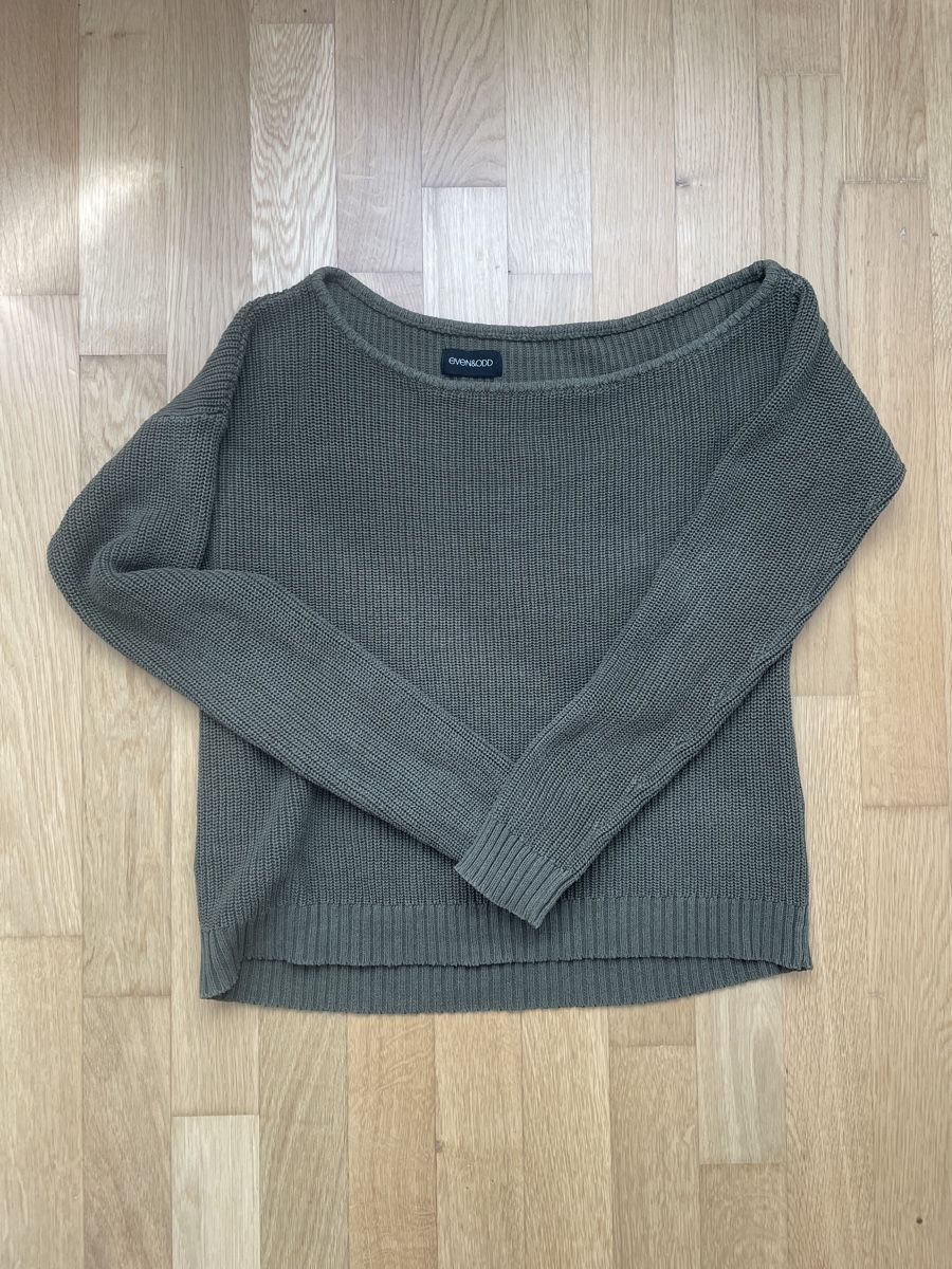 Pullover & Sweatshirts: leicht asymmetrischer Pullover in Khaki Gr. S – Gebraucht aus Wil SG von Miwil