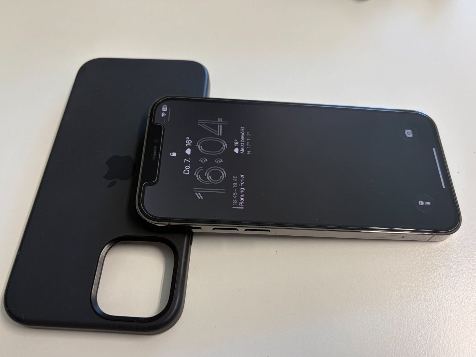Apple Telefoni cellulari / Smartphones: iPhone 12 Pro, Graphite, 256GB in TOP ZUSTAND – Usato da Frauenfeld venduto da Qcase 2
