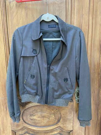 Veste ikks femme taille 38 gris bon état
