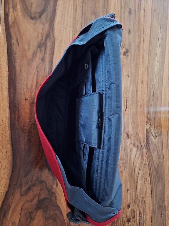 Borse: Crampler Laptop Tasche 13" – Usato da Naters venduto da Pluto2025 2