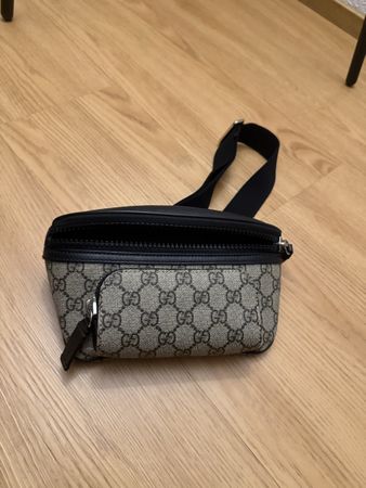 Gucci Gürteltasche GG Supreme Canvas