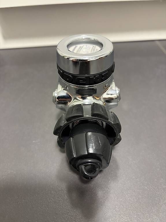 Respiratori & Giubbotti: Apeks XTX200 1. Stufe - 1 Stück – Usato da Muri AG venduto da sou_c8t6 1