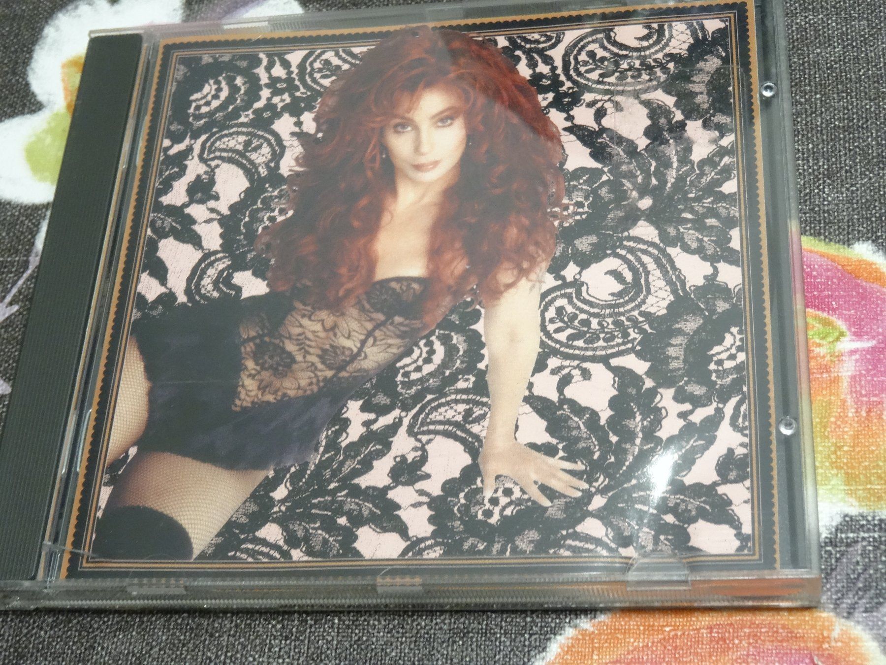 CD: Cher - Greatest Hits 1965-1992 CD – Usato da Olten venduto da Disc-Ausverkauf