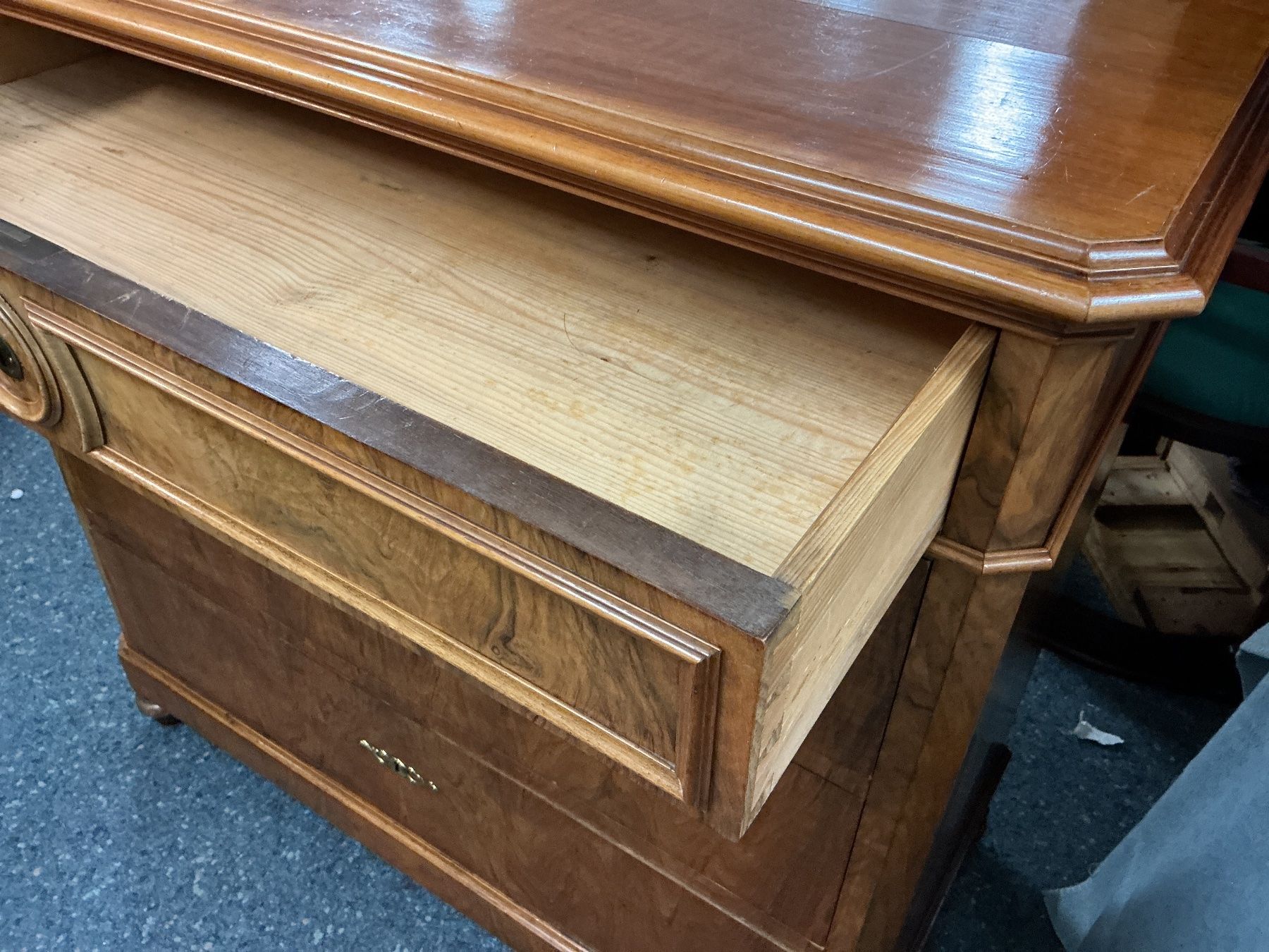 Commodes: Antike Kommode – D'occasion à Bern par vielerart 2