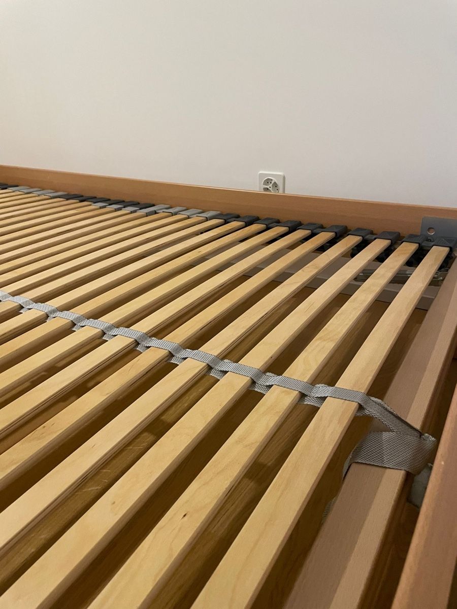 Micasa Letti: Bett inkl. Lattenrost 140x200 – Usato da Zürich venduto da dav_c9fv 1