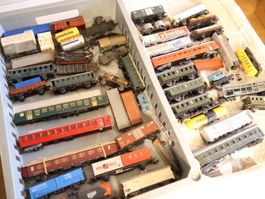 Märklin & Co 50 x Wagen Konvolut H0 Sammlung