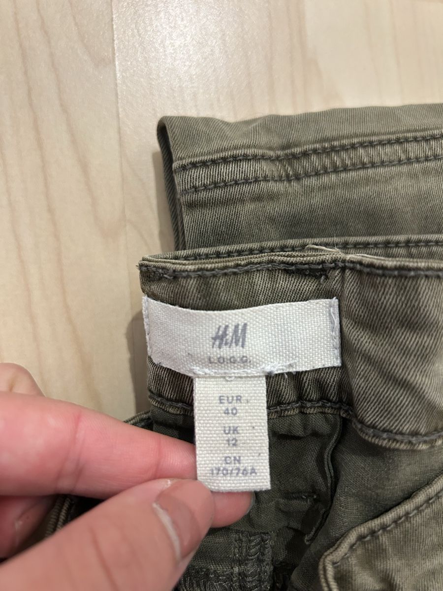 Pantaloni: Olivgrüne Cargo Hose – Usato da Alikon venduto da va.ga 2