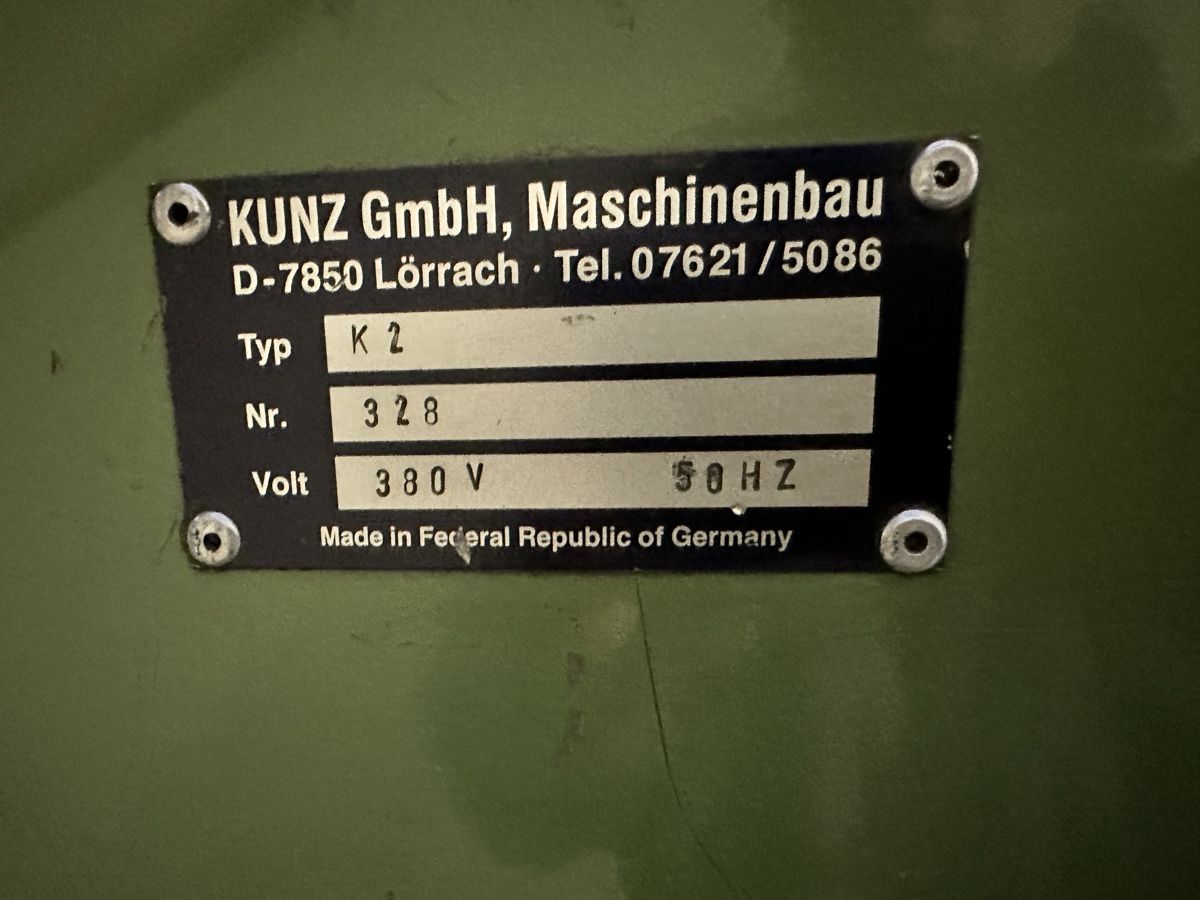 Tutte le macchine: Blechkantenversäuberungsmaschine Kunz K5 – Usato da Basel venduto da MaschinenSchweiz 3