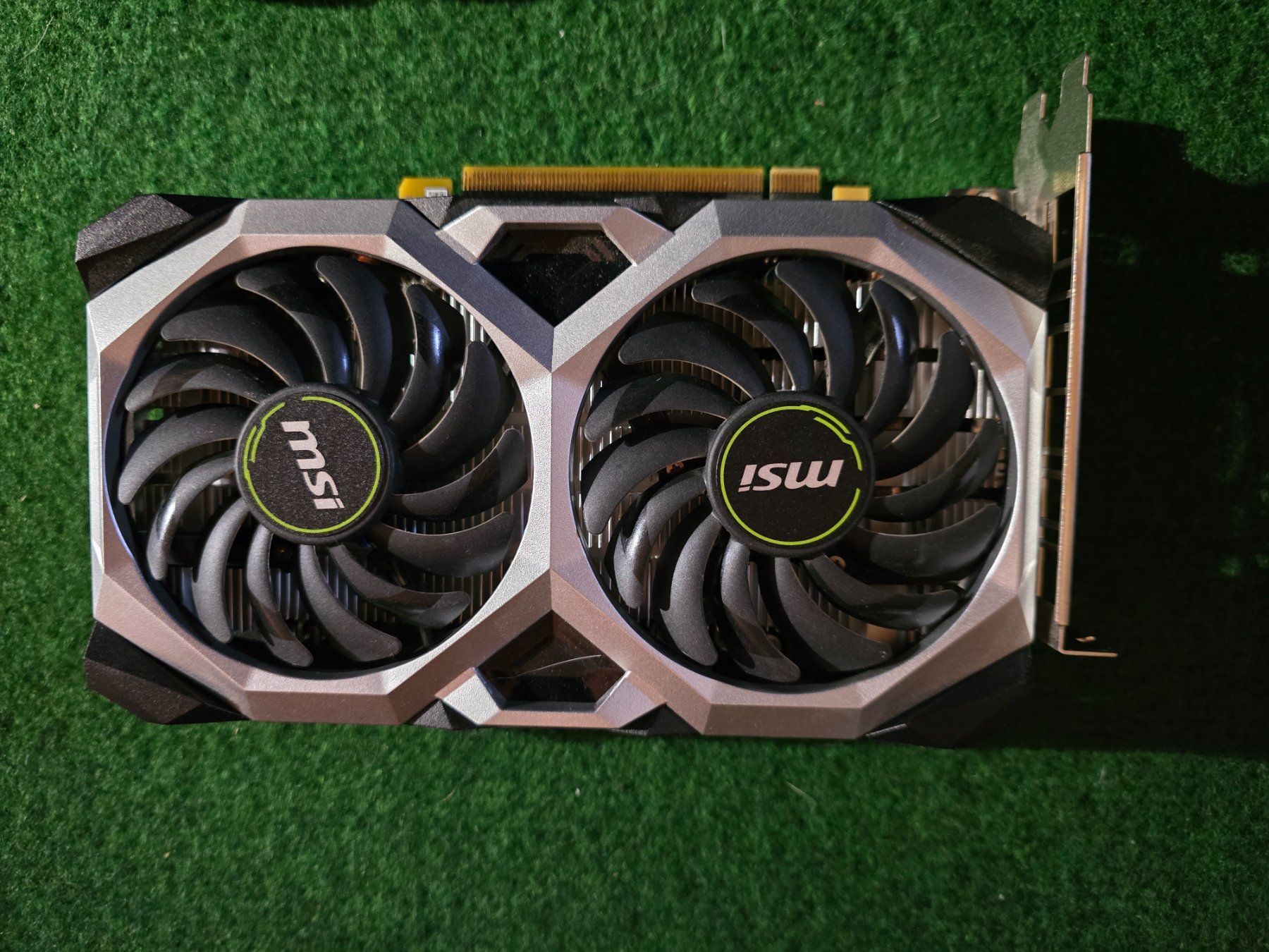 MSI Schede grafiche: MSI GTX 1660 TI – Usato da Münchenbuchsee venduto da ModellBlitz