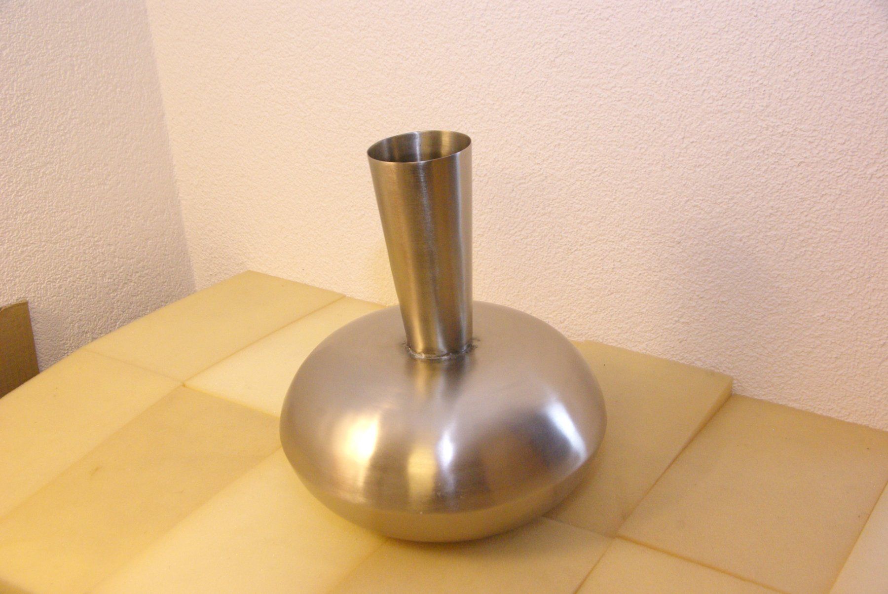 Vasi & Recipienti: Vase im metall Look – Nuovo (secondo la descrizione) da Herisau venduto da Cevianer1844 1