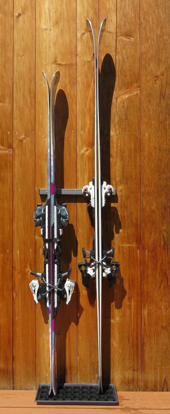Sci: Kit de rangement mural 2 paires de ski – Nuovo e nell'imballaggio originale da Mettmenstetten venduto da Ollivier 1