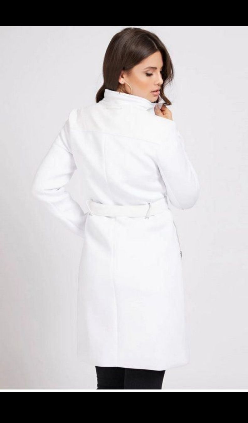 Guess Cappotti: Guess Mantel – Usato da Stettfurt venduto da gutzli_al 2
