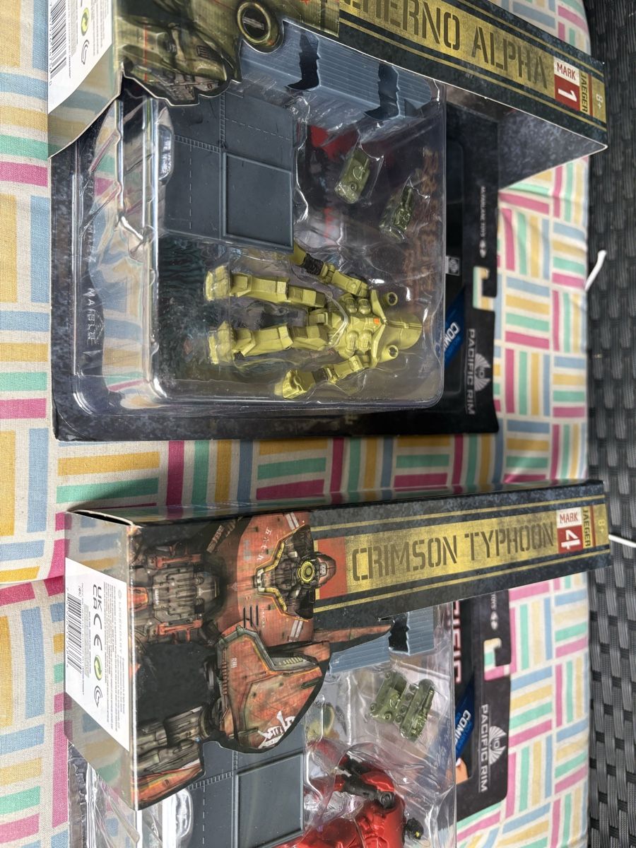 Figuren: PACIFIC RIM actionfiguren set – Neu und originalverpackt aus Herzogenbuchsee von warrior77 1