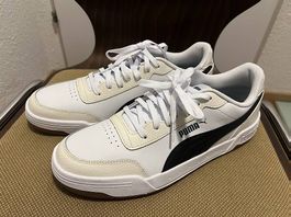 Puma Sneakers Modell Caracal Grösse 44 NEU