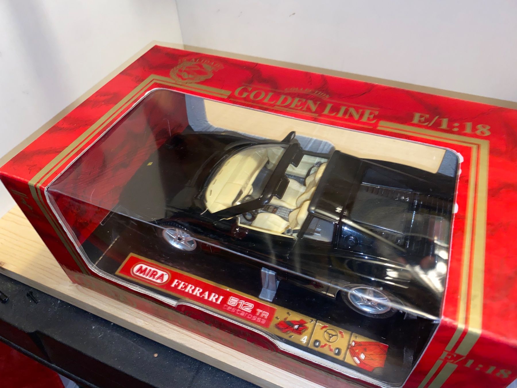 Ferrari Modellini d'auto: Ferrari 512 TR Targa 1/18 – Nuovo (secondo la descrizione) da Wohlen AG venduto da PrivatSammlung 2