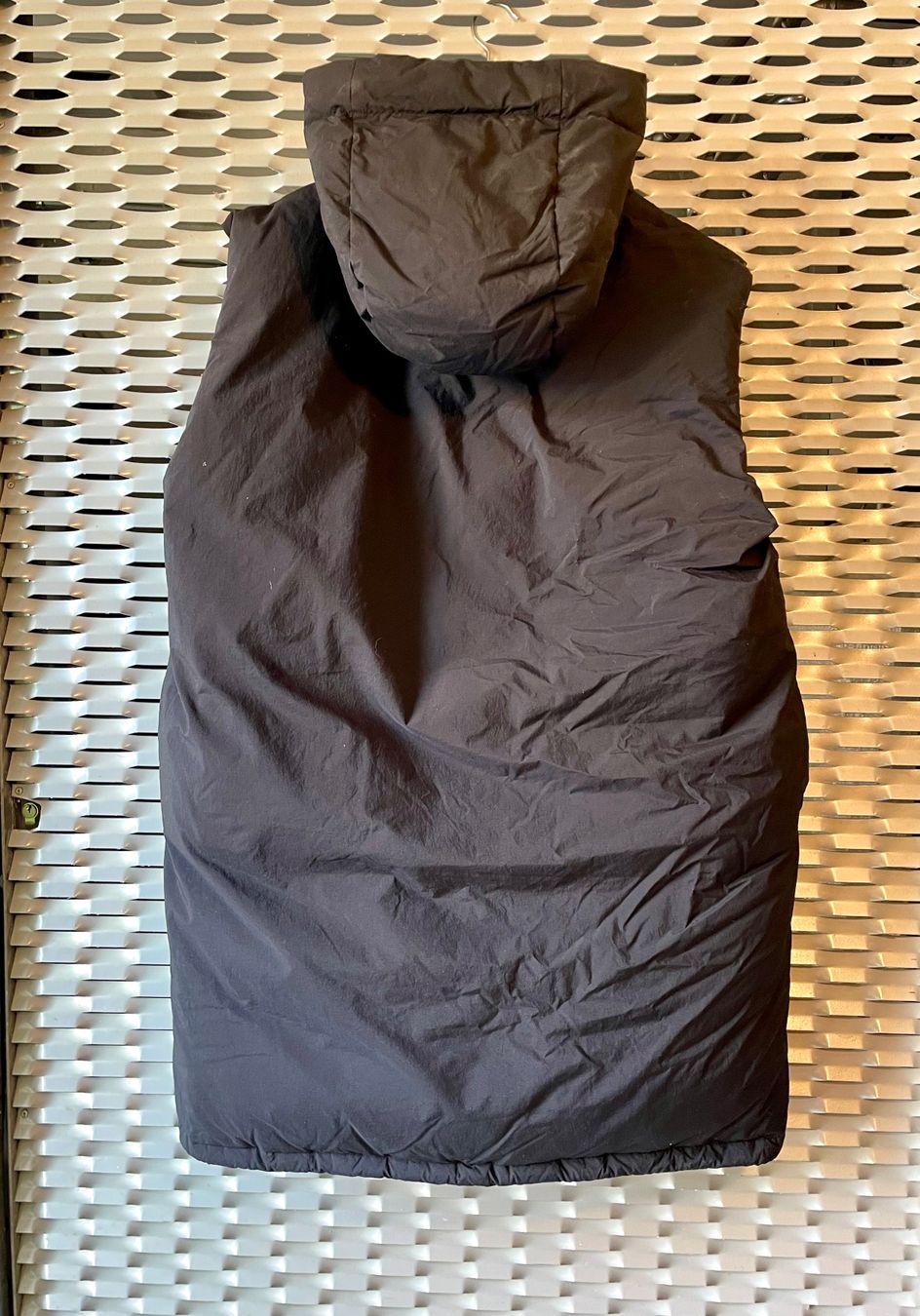 Arket Gilet & Giacche senza maniche: Arket Re:down Daunengilet Gr.M – Usato da Grellingen venduto da dinge 2