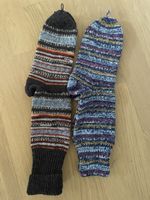 Zwei Paar Handgestrickte Socken 