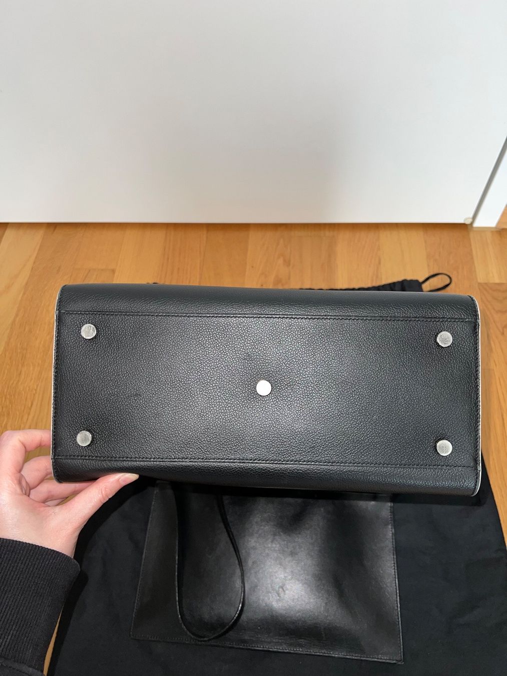 Saint Laurent Borse: Saint Laurent Sac de Jour Tasche – Usato da Klingnau venduto da Vdado 5