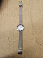Orologio semplice in acciaio