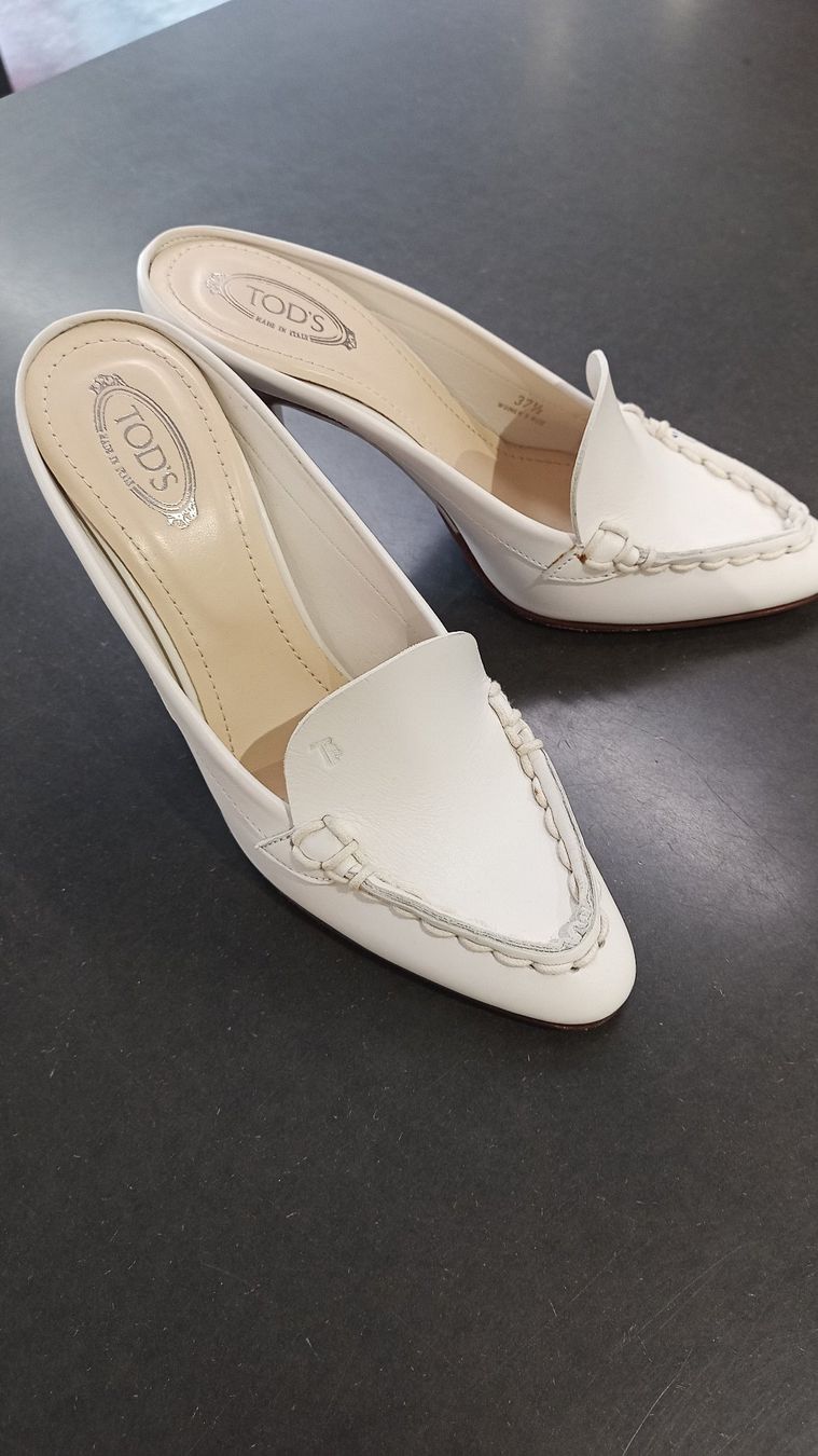 Tod'S Damenschuhe: Tod's hoher Pumps, cremefarben, Grösse 37.5 – Gebraucht aus Altishausen von Tschipfo