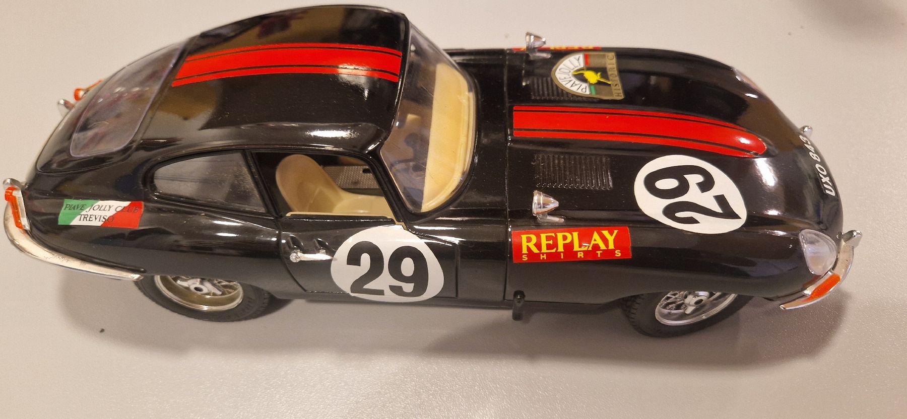 Bburago Modellini d'auto: Jaguar 'E' 1961 – Nuovo (secondo la descrizione) da Burgdorf venduto da maj_swz8