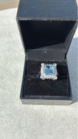 Damenring mit Aquamarin und Diamanten