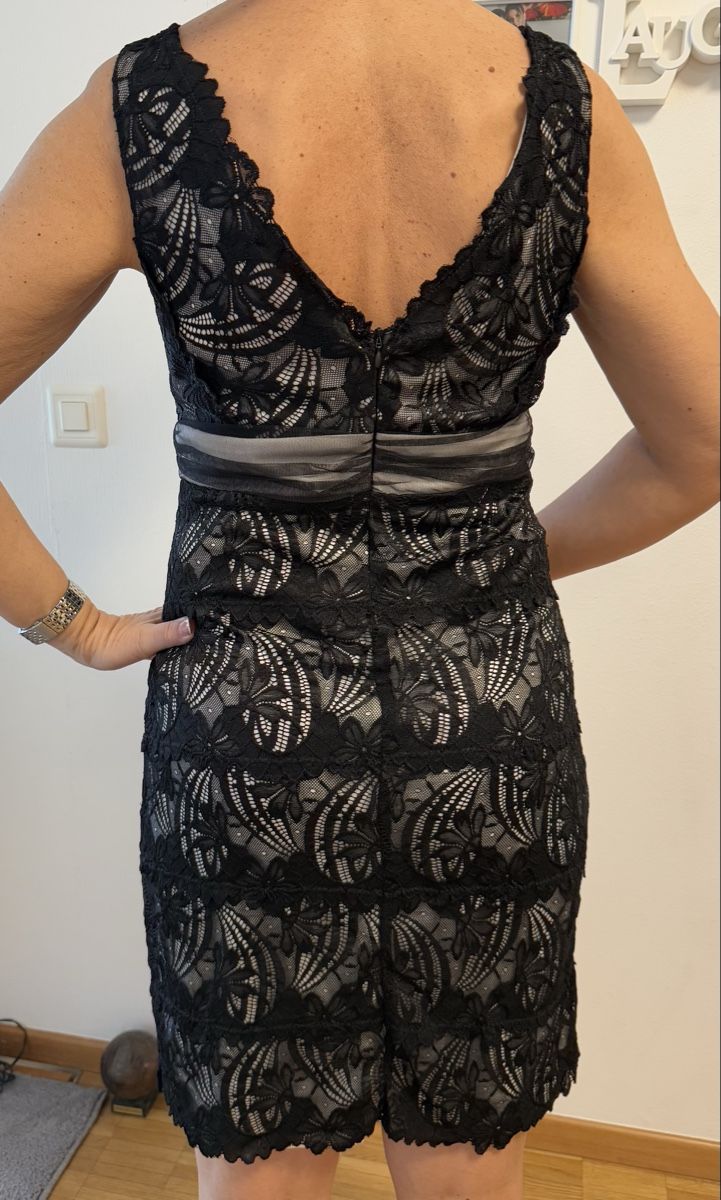 Vestiti: Robe cocktail noire dentelle T40 – Nuovo (secondo la descrizione) da Les Avanchets venduto da NR07 1