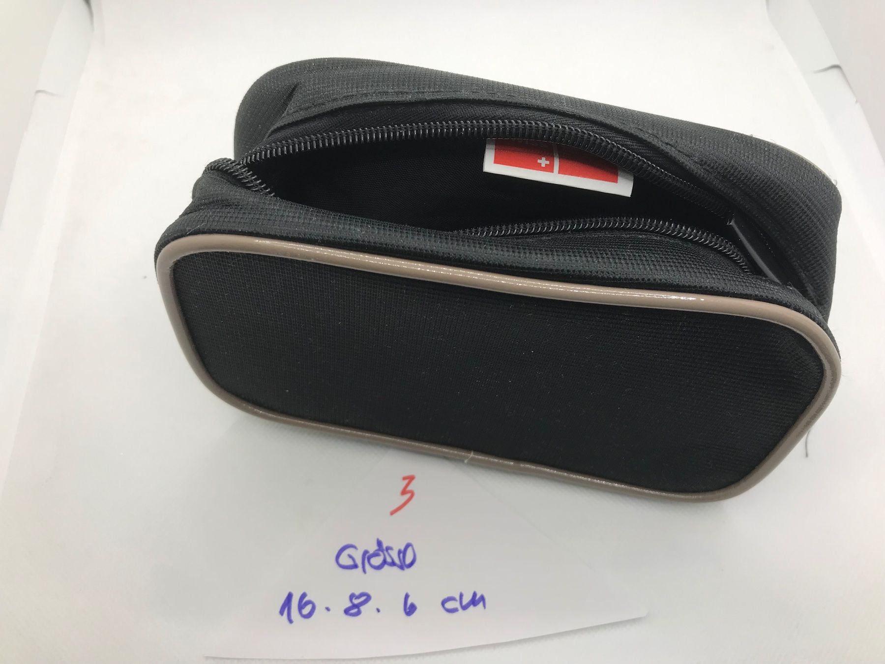 Trousses de maquillage: Amenity Kit Swiss Business Class – Neuf (Voir description) à Niederteufen par mix18 2