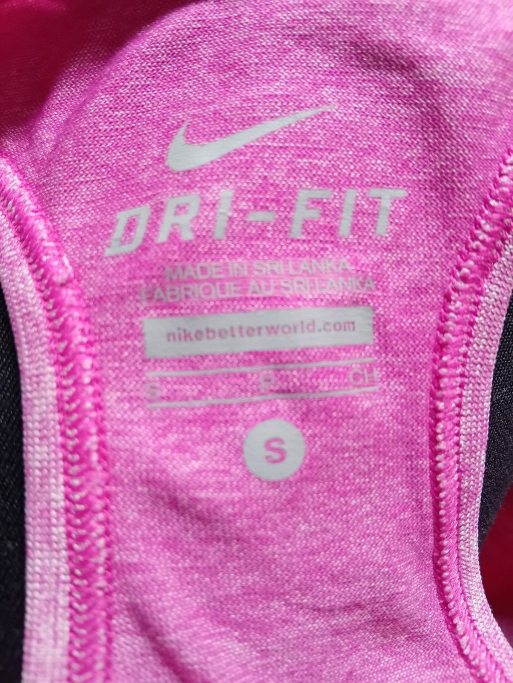 Nike Leibchen & Hosen: Sport shirt S – Gebraucht aus Rüthi (Rheintal) von titlis07 3