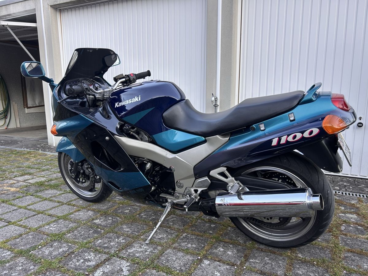Kawasaki Strada: Kawaski ZZ-R 1100 – Usato da Schaffhausen venduto da alfetta2500 1