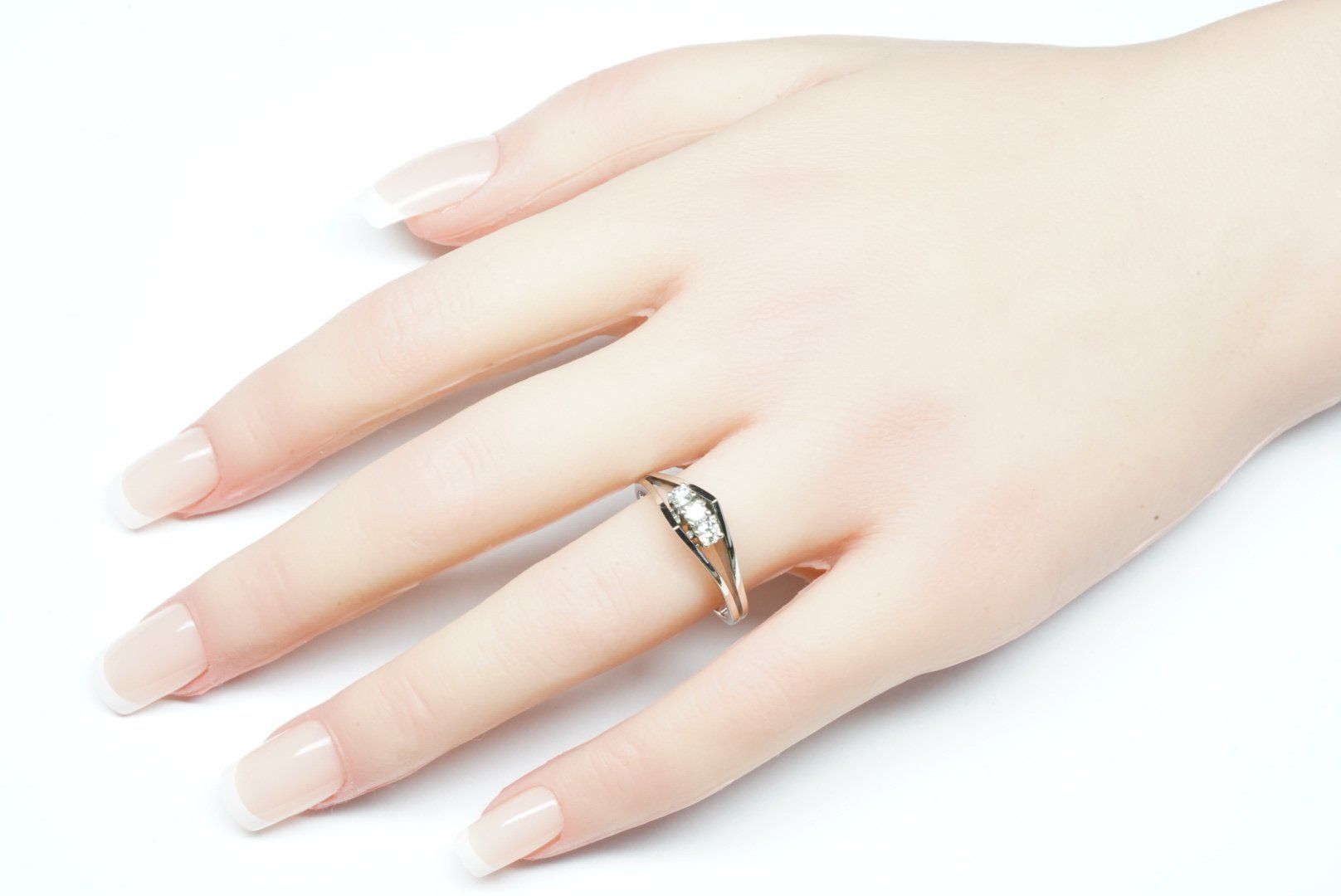Ringe: Fingerring 18k Weissgold mit Diamanten – Gebraucht aus Bülach von Re-Jewelled 5