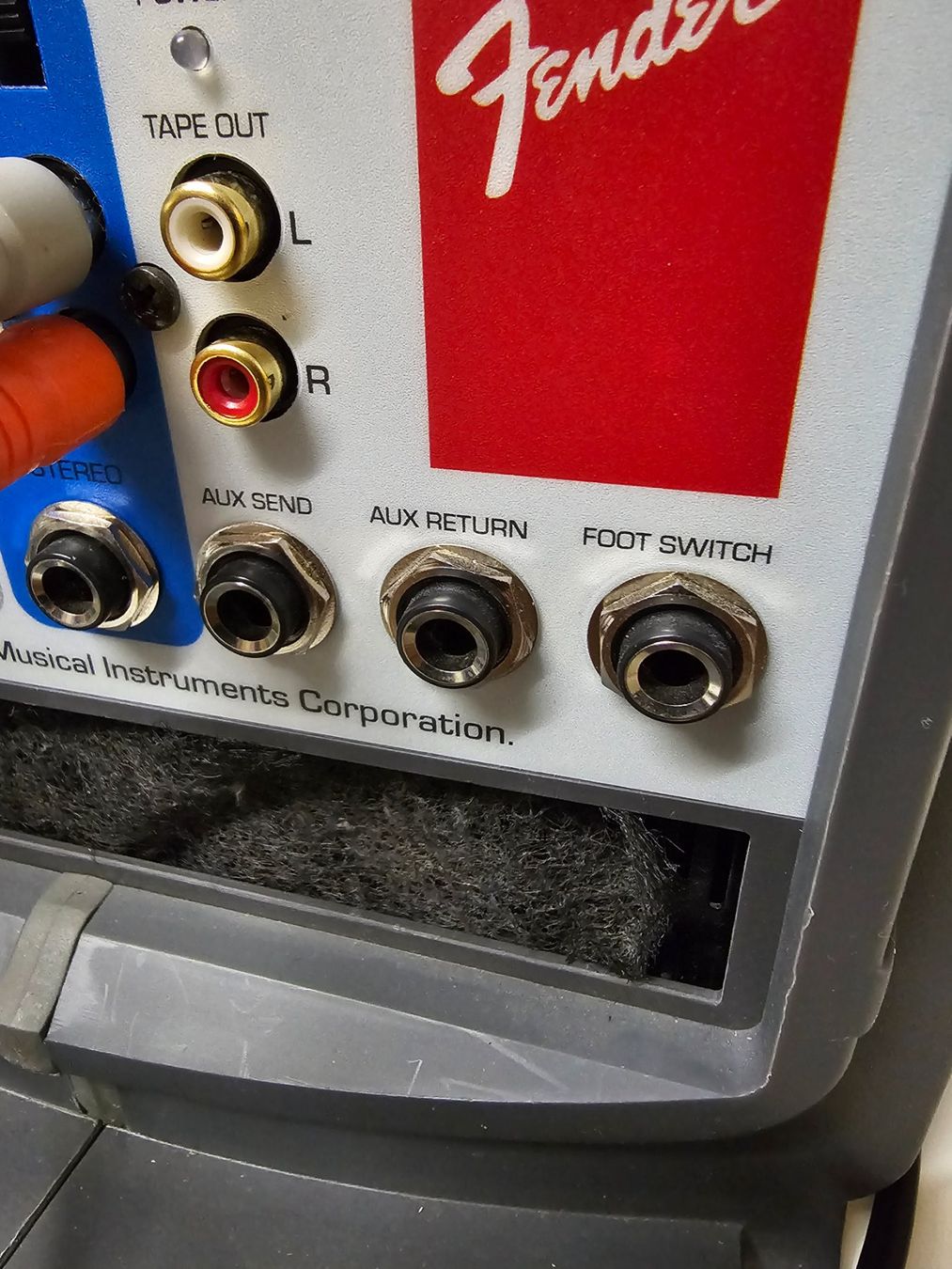 Fender Console di mixaggio: PA Fender mobil – Usato da Dürnten venduto da Anbra1 2
