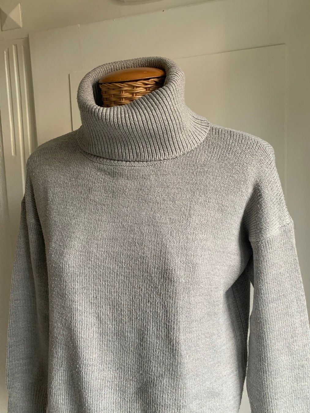 Pulls & Sweat-shirts: Rollkragen Strickpullover hellgrau - S – D'occasion à Zürich par Diazaio 1