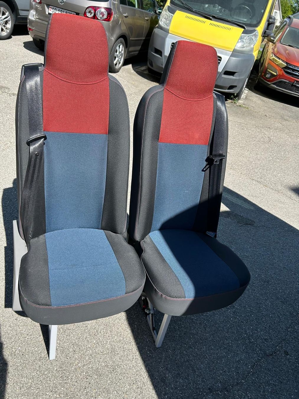Renault Tutti pezzi di ricambio auto: renault master sitz – Usato da Basel venduto da faz_hdd8 2