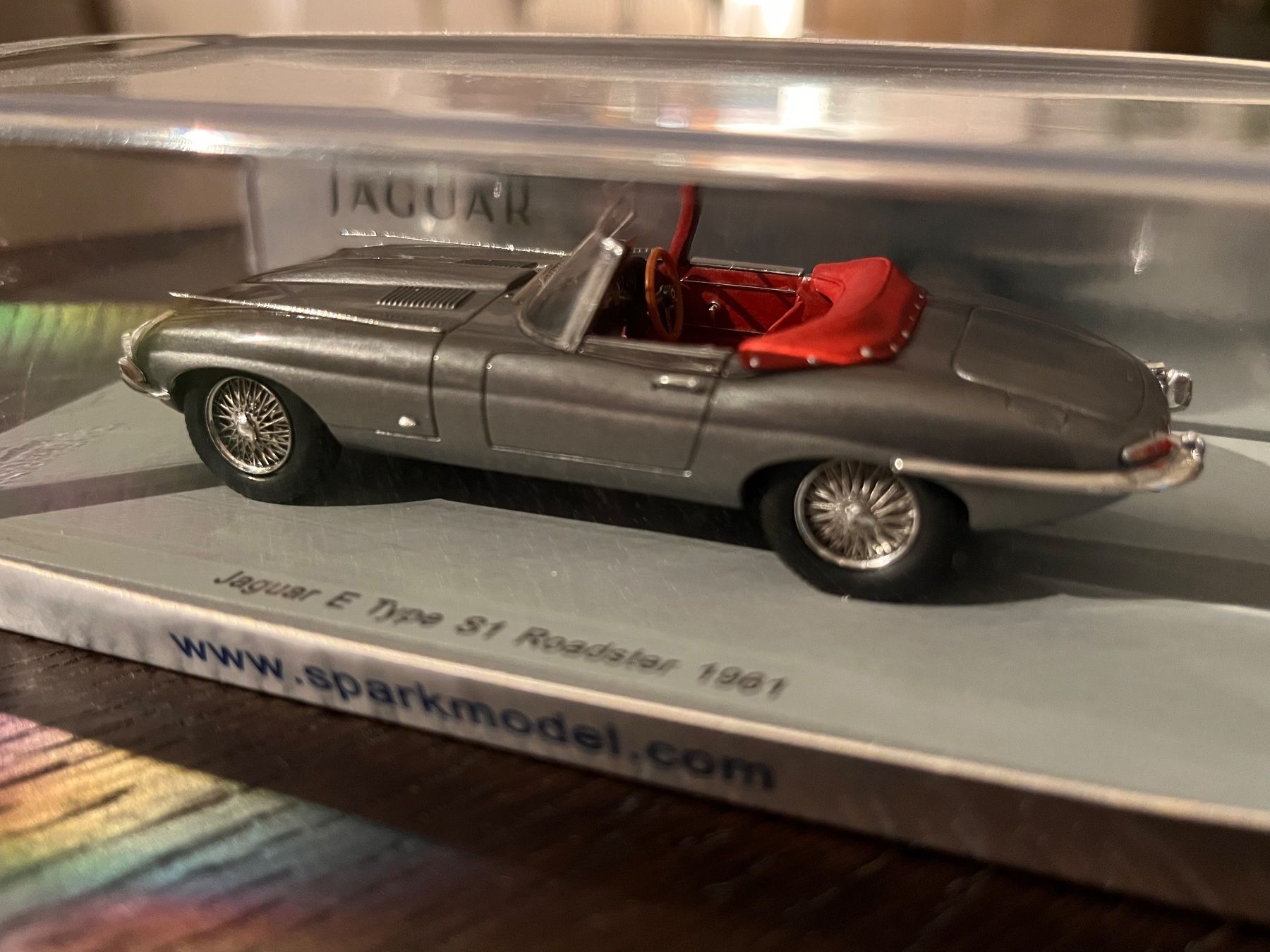 Jaguar Modellini d'auto: Jaguar E type roadster 1961 Spark 1/43 – Nuovo e nell'imballaggio originale da Boudry venduto da martin8mum