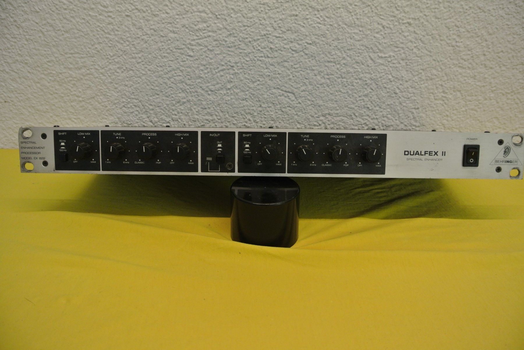 Behringer Equalizzatori: BEHRINGER DUALFEX II EX 822 – Usato da Unterkulm venduto da Bmaori
