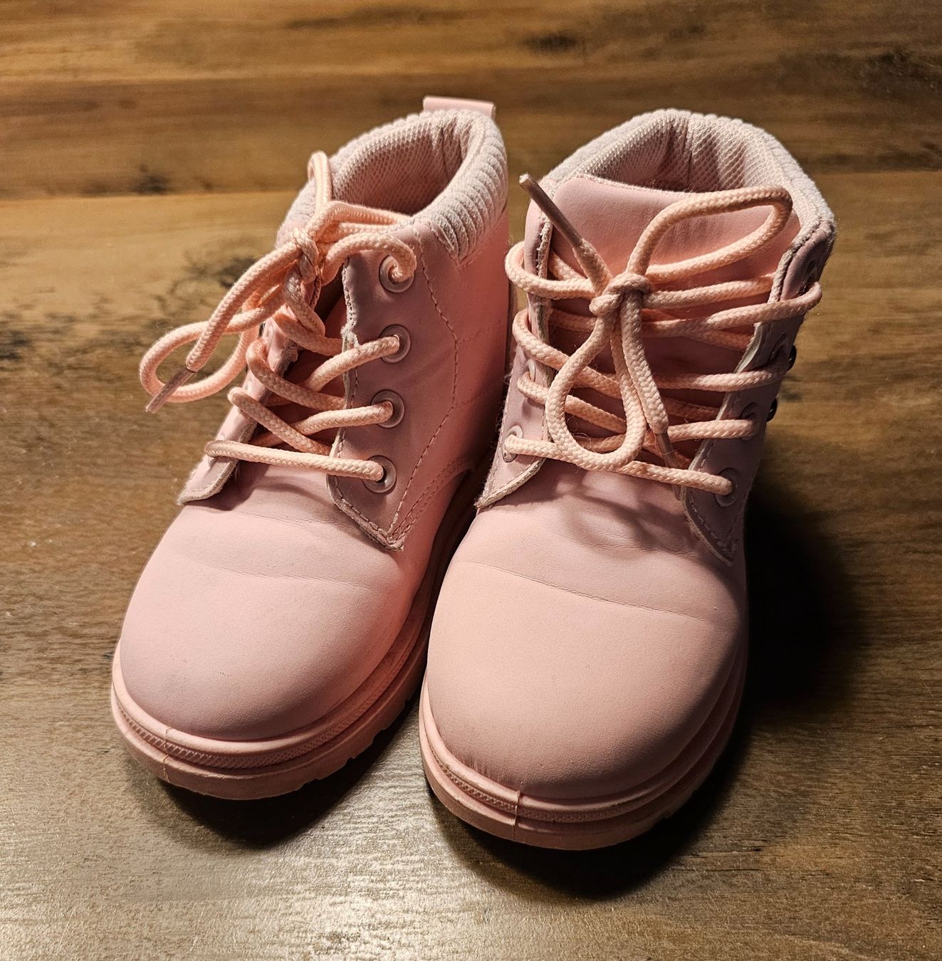 Chaussures filles: Boots Gr. 24/25 – D'occasion à Engi par kat_7zfx 4