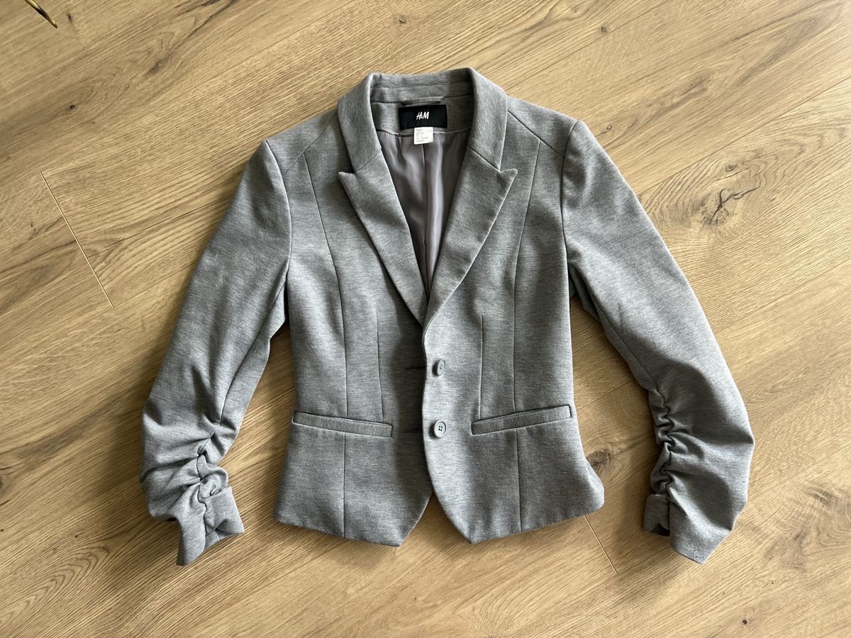 H&M Ensembles & Tailleurs: Blazer H&M Gr. 36 – D'occasion à Weisslingen par lorrue 1