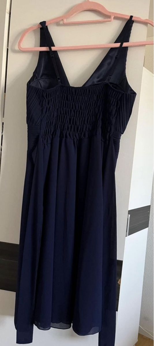 Vestiti: Robe de soirée bleu marine élégante et chic – Nuovo (secondo la descrizione) da Cousset venduto da mar_7vgg 2