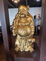 Grosse Buddha Figur goldfarben stehend guter Zustand