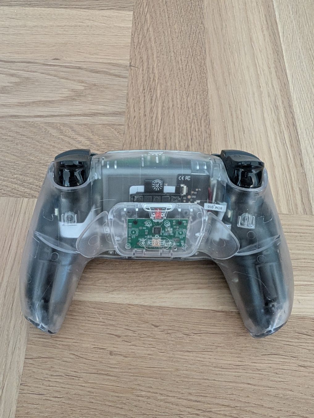 Sony Konsolen: PlayStation 5 (Digital Edition) - 2 TB SSD - Pro Controller – Gebraucht aus Zürich von montelupo0 6