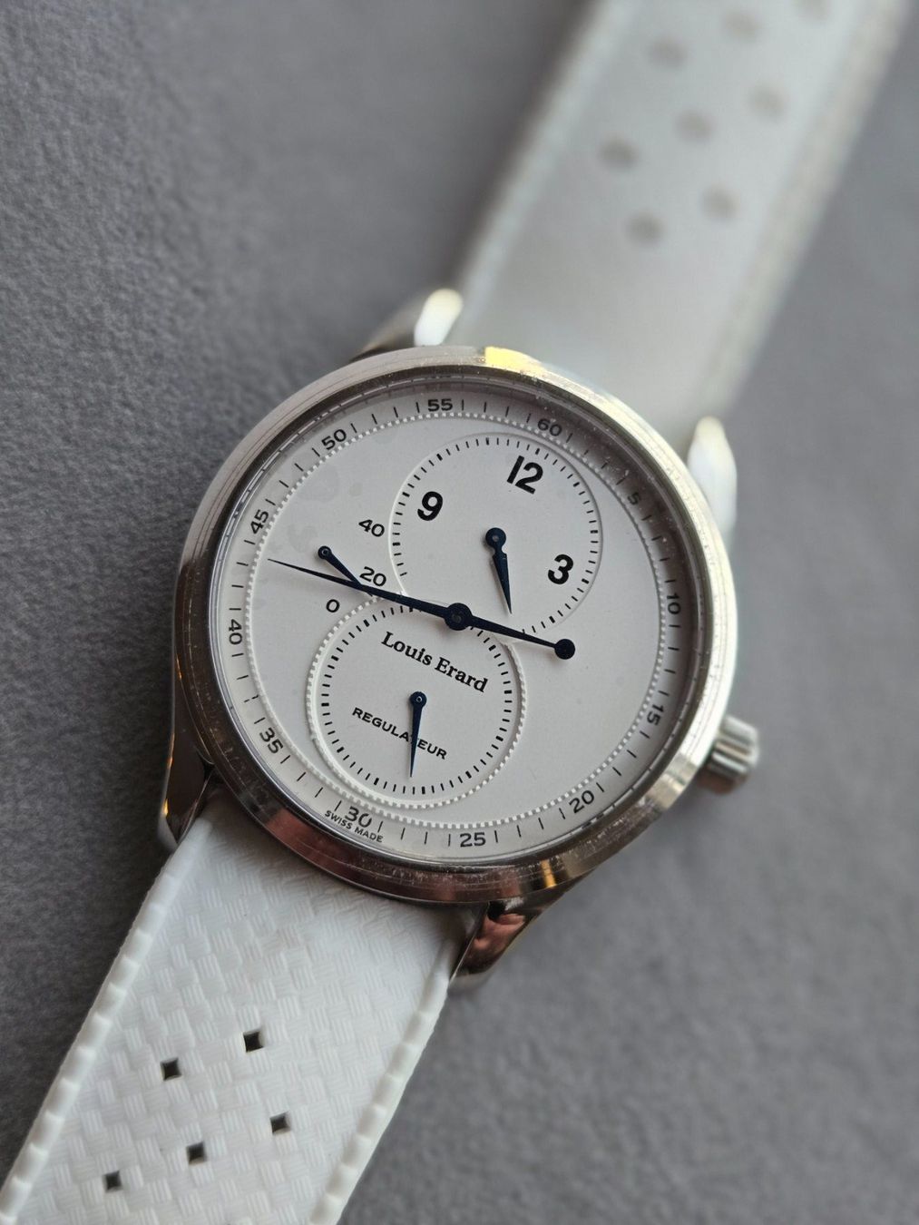 Louis Erard Orologi: Louis Erard Regulator Mod 201 – Nuovo (secondo la descrizione) da Chabrey venduto da Horology