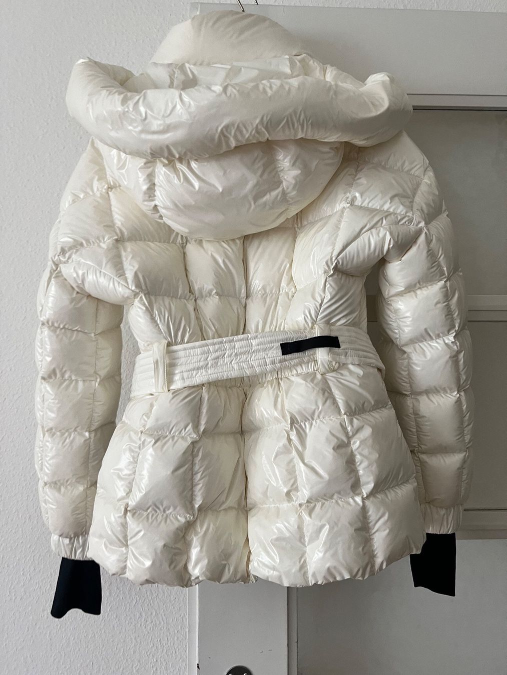 Moncler Giacche: Moncler Grenoble Damen Skijacke Size: 1 in weiss – Usato da Zug venduto da la-carol 1