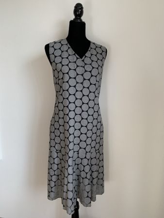 AKRIS: Exklusives, super leichtes Kleid, Japan. Stoff, 36,