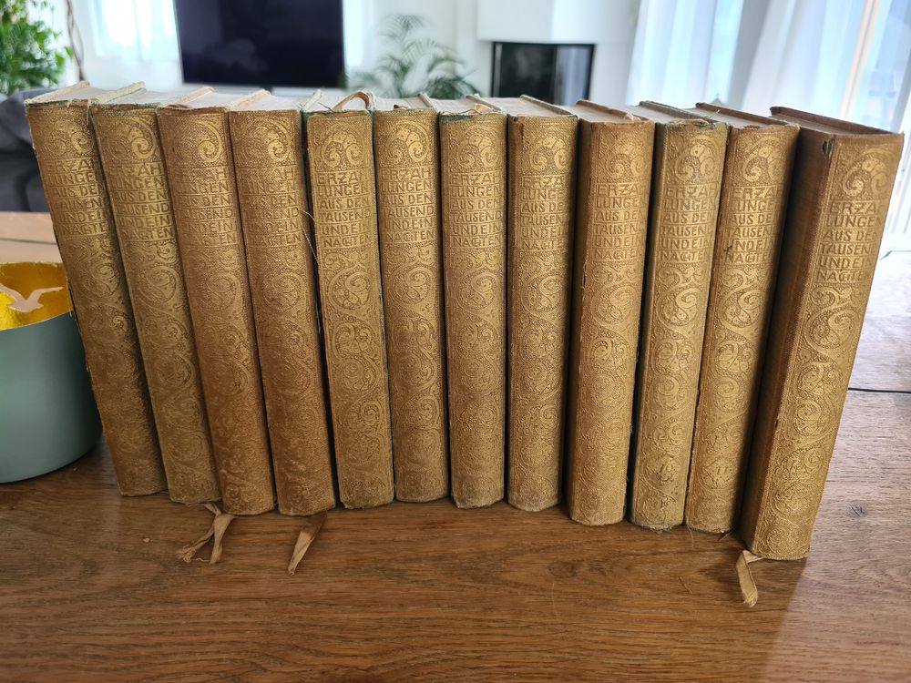 Livres: Antike Sammlung der Erzählungen aus 1001 Nacht – D'occasion à Adligenswil par Songbird85