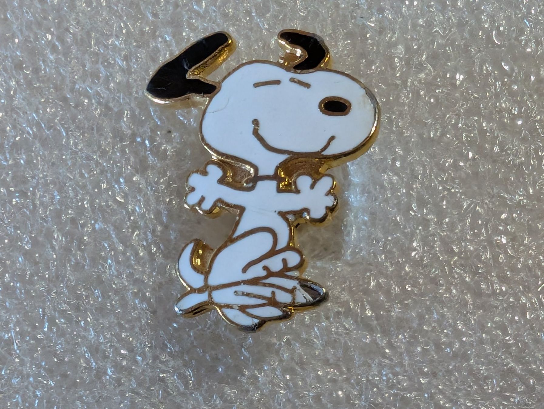 Plaquettes & Badges: Ansteckpin 233: Snoopy – D'occasion à Oppligen par Pin-Fall-Shop