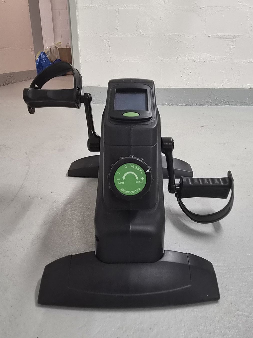 Tunturi Hometrainer: Mini Heimtrainer Bewegungstrainer Arme / Beine – Gebraucht aus Bassersdorf von stella_zrh1