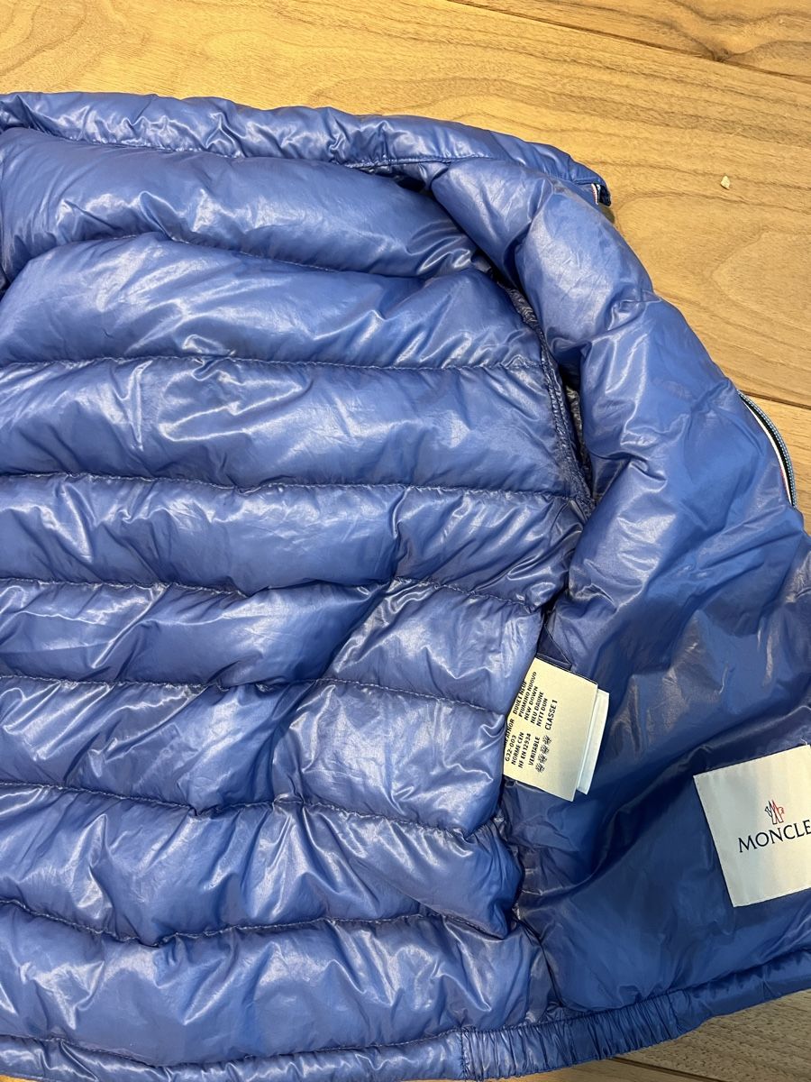 Jacken & Mäntel: Moncler Kids Down Jacket Blue Size 10 Years 140cm – Neu (gemäss Beschreibung) aus Kilchberg ZH von adycalin 2