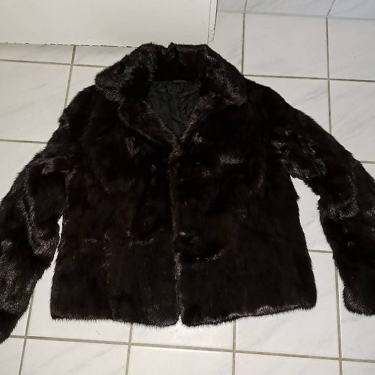Nerz Jacken: Nerz Pelz Jacke – Gebraucht aus unteraegeri von Marimari 3